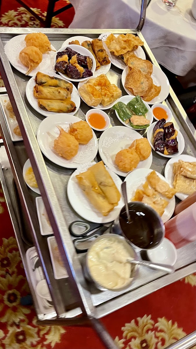 Emerald Chinese Restaurant-9